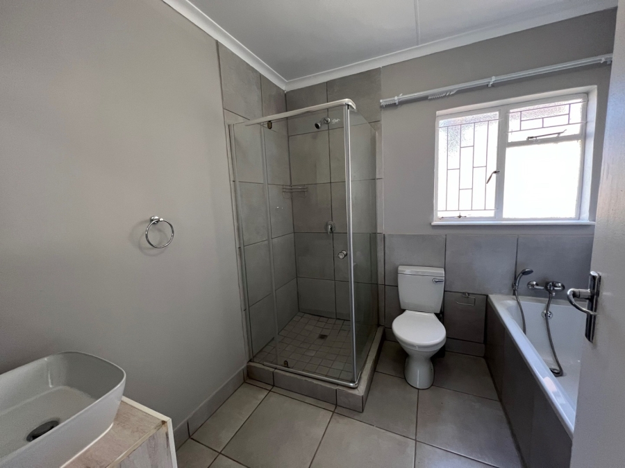 3 Bedroom Property for Sale in Universitas Ridge Free State